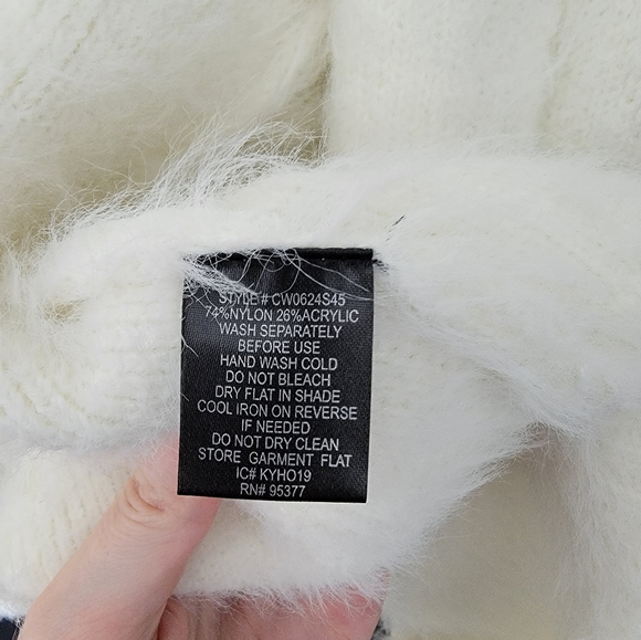 Gorgeous Off White Sanctuary Eyelash Cardigan Sweater - Picture 4 of 4